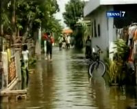 Terlalu Lama Terendam Banjir, Warga Sakit