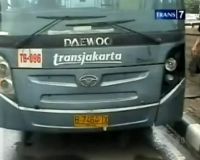 Bus Transjakarta Tabrak Pejalan Kaki