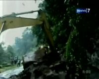 Hujan Deras, Tanggul Jebol Warga Kebanjiran dan Tanah Longsor