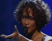 Whitney Houston Meninggal Dunia