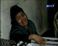 Isak Tangis Pemakaman Korban Jatuh dari KA
