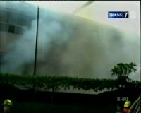 Pabrik Terbakar, Siswa Berhamburan Keluar