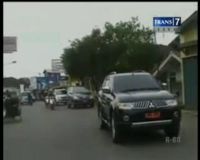 Warga Hadang Mobil Dinas Milik Pemerintah