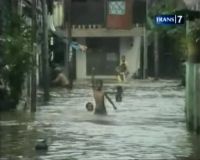 Luapan Suangi Ciliwung Rendam Rumah Warga