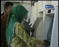 Gaji PNS Ditransfer ke Rekening Istri