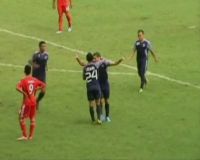 Arema Tertahan Dilangkah Awal