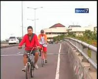 Pinggiran BKT dan Jembatan Jadi Tempat Pacaran