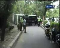 Kebut-kebutan, Kopaja Terbalik Penumpang Luka