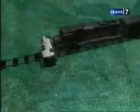 Kereta Tabrak Minibus, 11 Orang Tewas