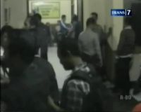 Massa Serang Pos dan Kantor Polisi