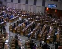 Kerusuhan Massa dan Sandiwara Kolosal DPR
