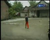 Mencari Kesembuhan Lewat Dukun Cilik