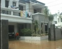 Flash: Rumah Cagub DKI Jakarta Kebanjiran