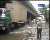 Banjir Masih Genangi Puri Kembangan