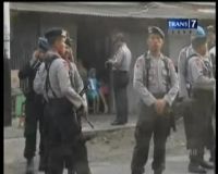 Rumah Meledak, Warga Khawatir Bom