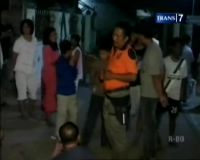 Dentuman Keras Teror Warga