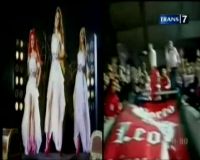 Iwak Peyek, Lagu Suporter Bola Yunani?