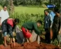Pemakaman Anak, Korban Pembunuhan Ayah Kandung