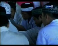 Isak Tangis Iringi Pemakaman Korban Geng Motor