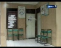 Bayi Kritis Setelah Minum Pembersih Lantai