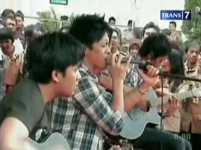 Jelang Bebas, Ariel Ajak Narapidana Rekam Suara