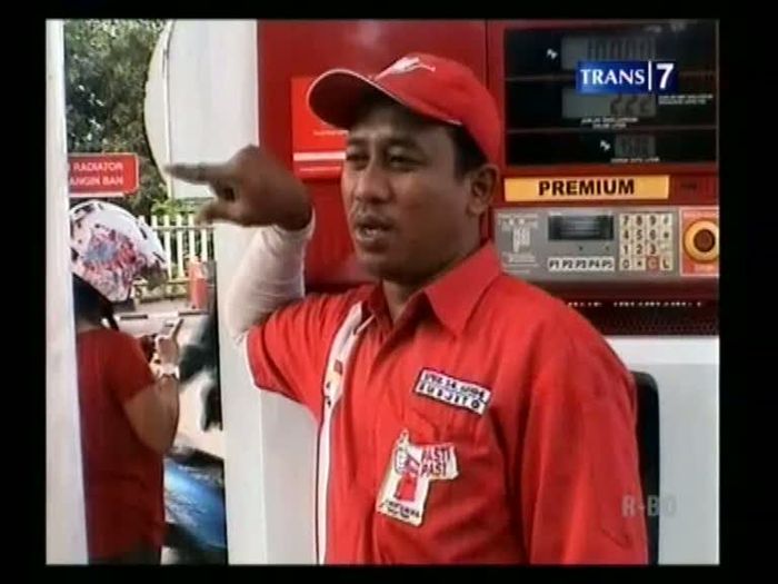  Perampok Bersenpi Gasak Uang SPBU