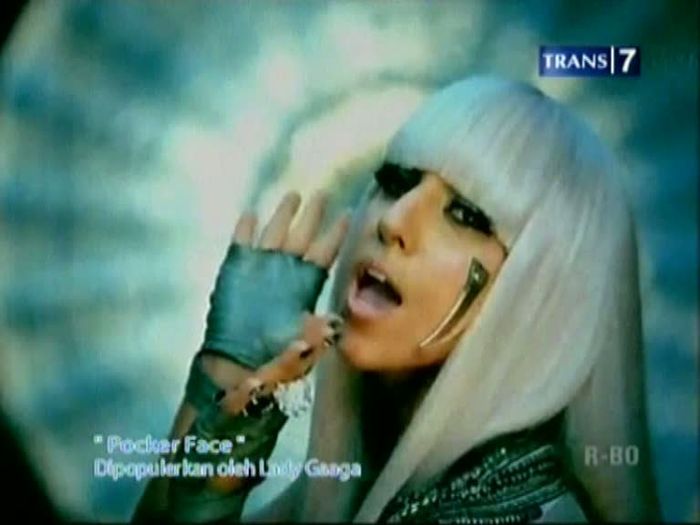 Lady Gaga, Korban Bullying Sukses Mendunia
