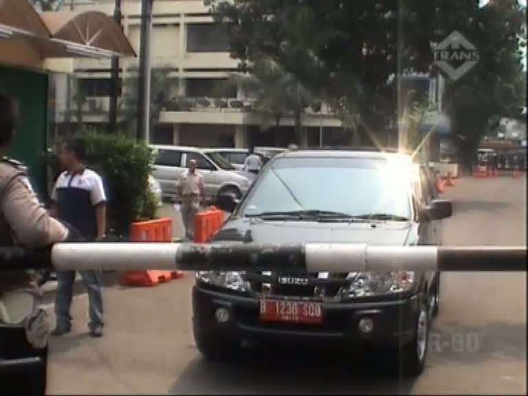 Mobil KPK Pembawa Dokumen Dihadang Polisi