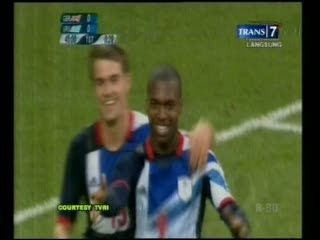 Gol Sturidge Loloskan Britania Raya