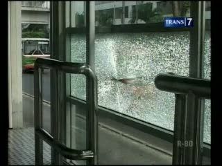Penembak Halte Transjakarta Masih Misterius