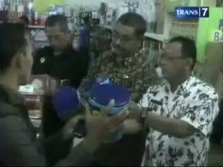 Roti Busuk di Jual Bebas di Pasar Swalayan
