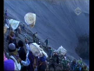 Warga Suku Tengger Peringati Hari Raya Kasada