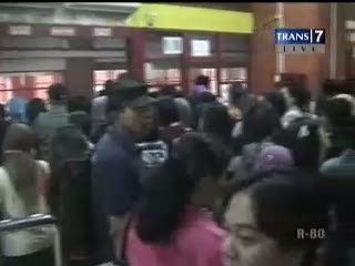 Transjakarta Mogok Operasi, Penumpang Marah