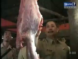 Makanan Busuk Tetap Diperjualbelikan