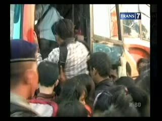 Antrean Menuju Merak Capai 8 KM