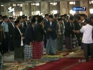 SBY Sholat Ied, Warga Tinggalkan Sampah