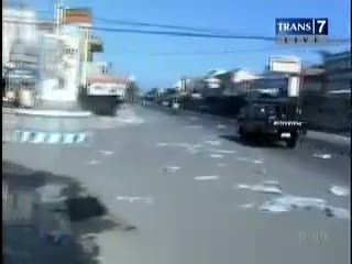 Sampah Menumpuk Usai Shalat Ied