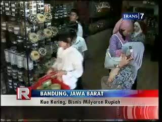 Kue Kering, Bisnis Milyaran Rupiah