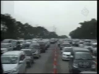 Kendaraan ke Puncak Terjebak Macet