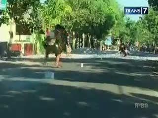 Bermain Petasan Nyawa Taruhannya