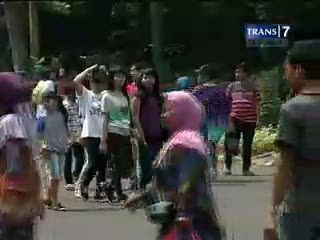 Ragunan Padat, Anak Terpisah dari Orangtua