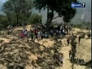  Warga Padati Situs Gunung Padang dan Candi Borobudur