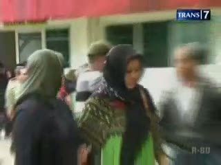 Evakuasi Bangkai Pesawat Jatuh