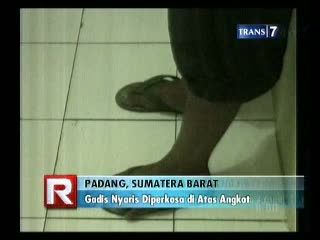 Gadis Nyaris Diperkosa di Dalam Angkot