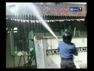 Sekolah Terbakar, Orang Tua Histeris