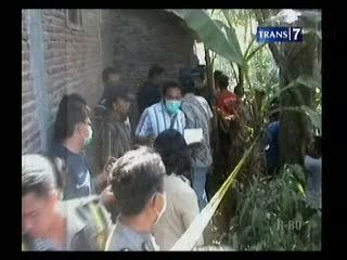 Petugas Bongkar Makam Bayi Korban KDRT