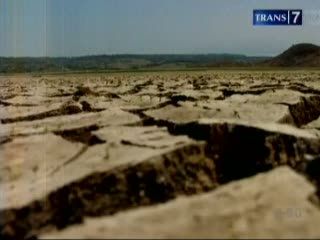 Kemarau Panjang, Warga Berjuang Mendapatkan Air