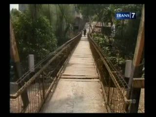 Jembatan Gantung Terancam Ambruk