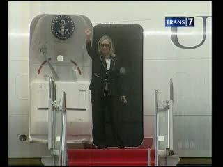 Kunjungan Hillary Clinton Berakhir