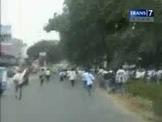 Tawuran Pelajar, Pejalan Kaki Jadi Korban